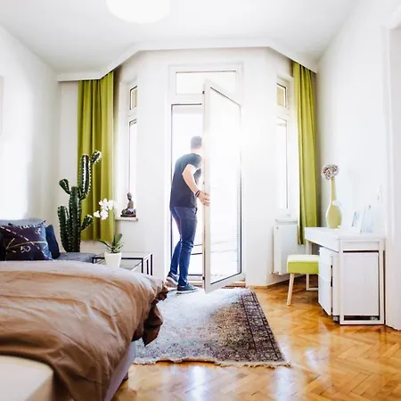 Huge Central Designer Loft With Tyrolean Touch , 160m2 Apartment