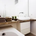 Huge Central Designer Loft With Tyrolean Touch , 160m2 Инсбрук