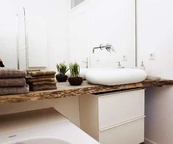 Huge Central Designer Loft With Tyrolean Touch , 160m2 إنسبروك