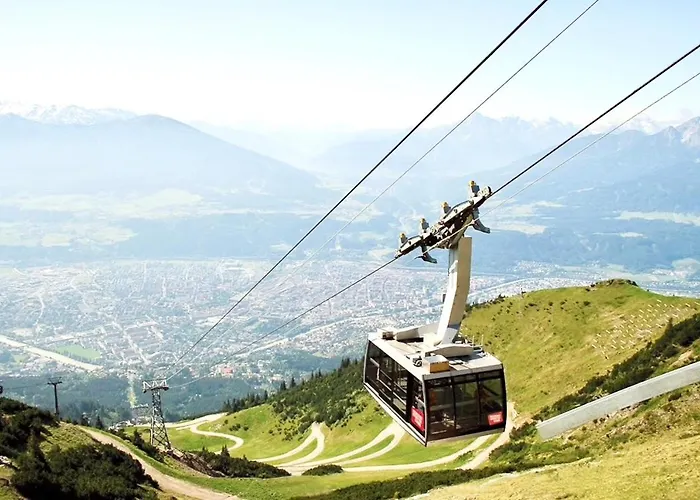 Huge Central Designer Loft With Tyrolean Touch , 160m2 شقة *