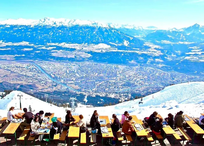 Huge Central Designer Loft With Tyrolean Touch , 160m2 * インスブルック